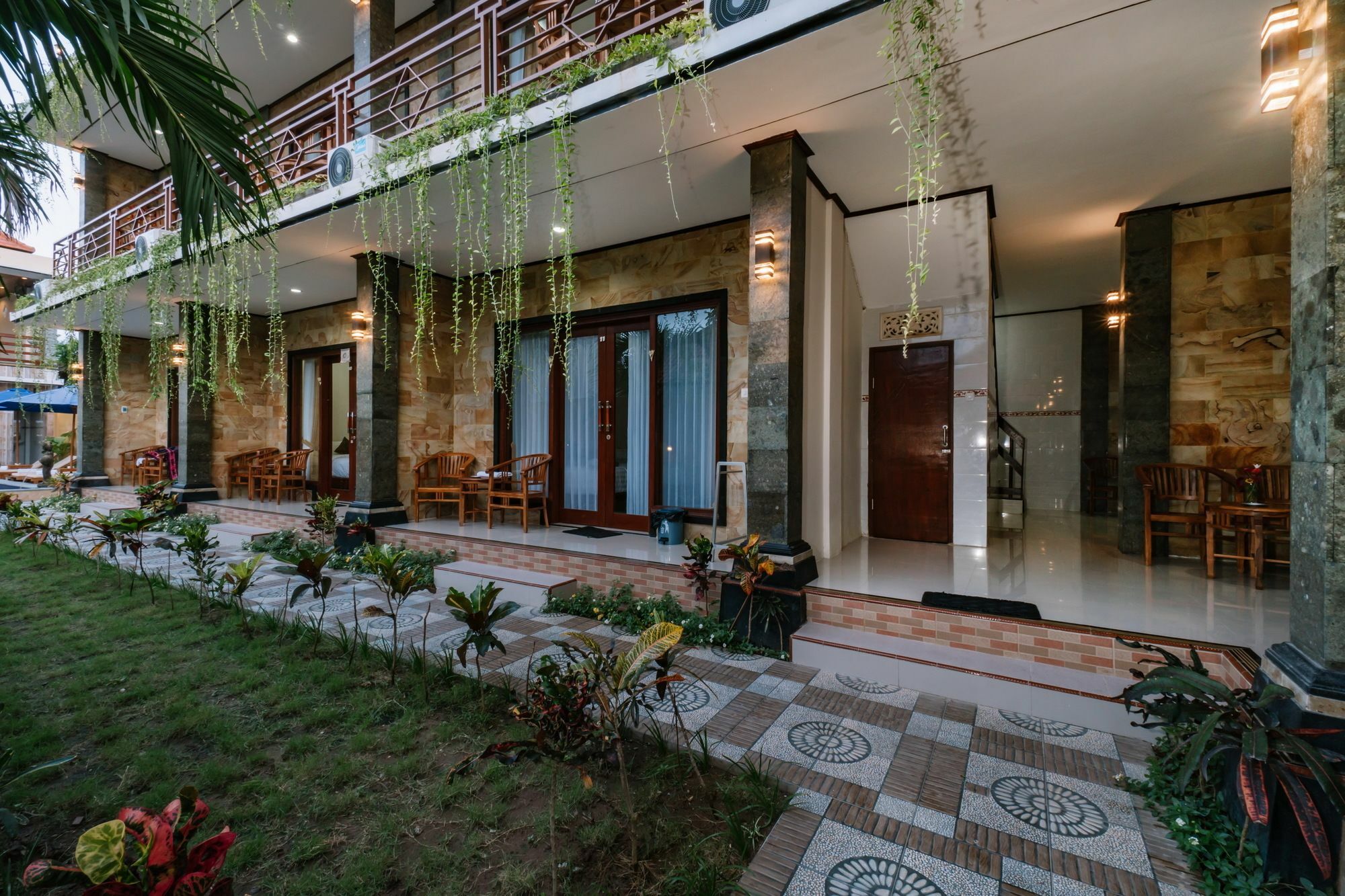 Sari Nusa Inn Nusa Lembongan Exteriör bild